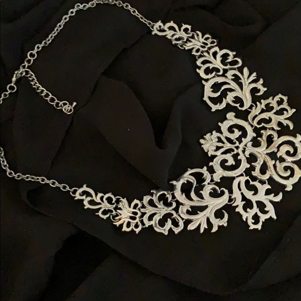 Necklace - Picture 3 of 3